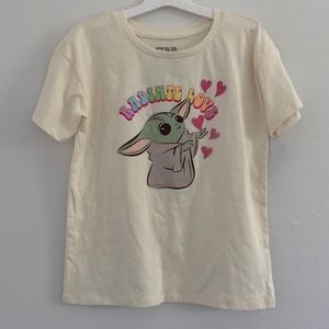 Star Wars The Mandalorian Grogu Radiate Love shirt